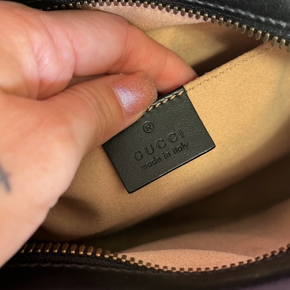 Authentic Gucci GG Marmont Small Shoulder Bag, Calf Leather cross body bag - Picture 4 of 7